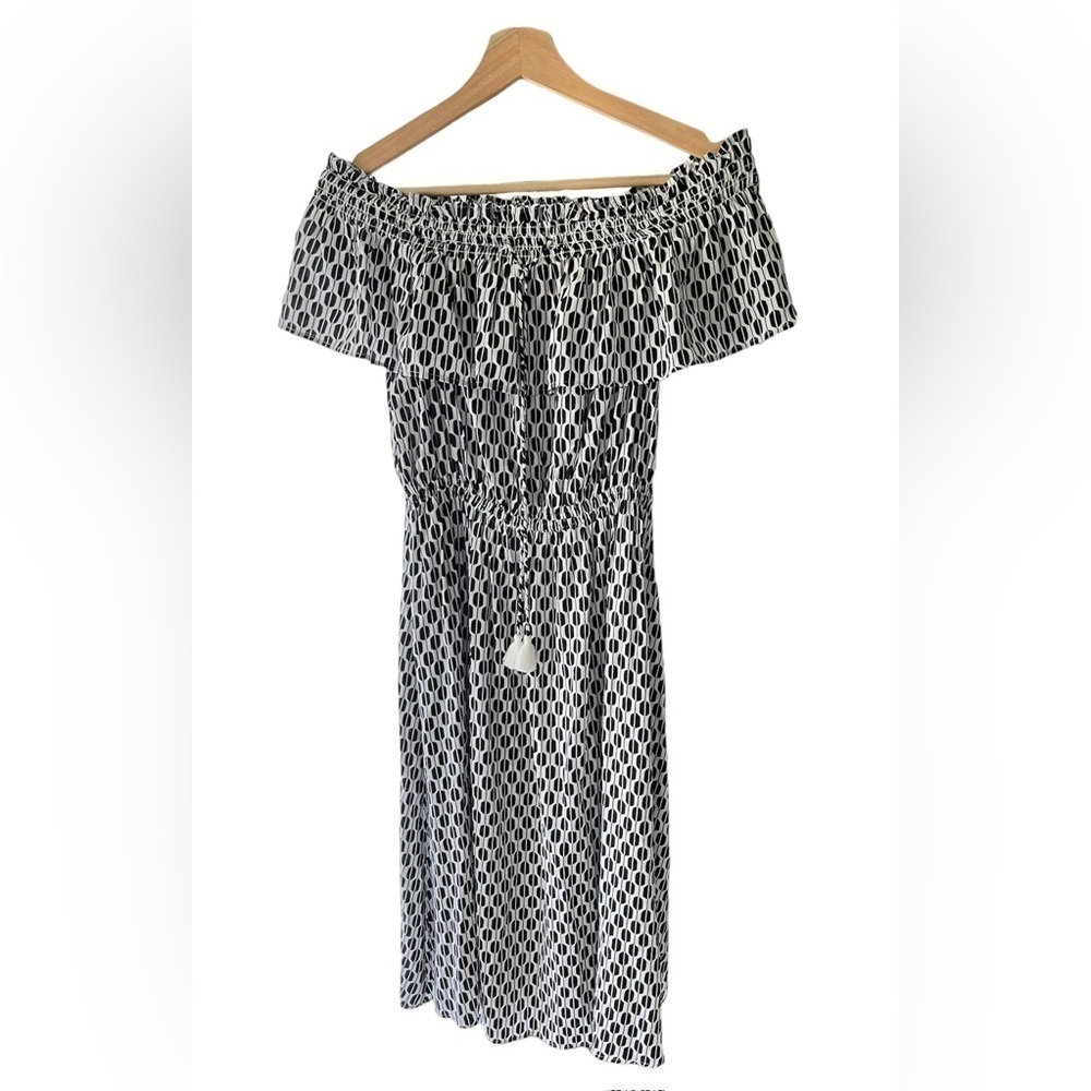 Kate Spade Ruffle Off-The-Shoulder Black & White Arrow‎ Stripe Midi Dress